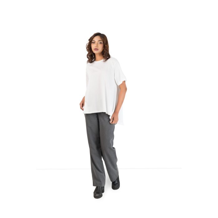 Women’s White Classic Oversized Basic Tee - Image 4